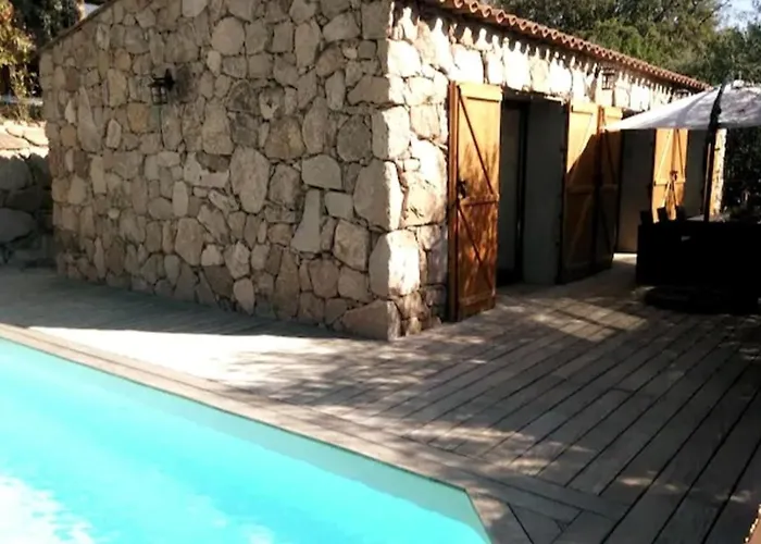 Vakantiehuis Bergerie Nepita Oasis Rustique And Private Pool